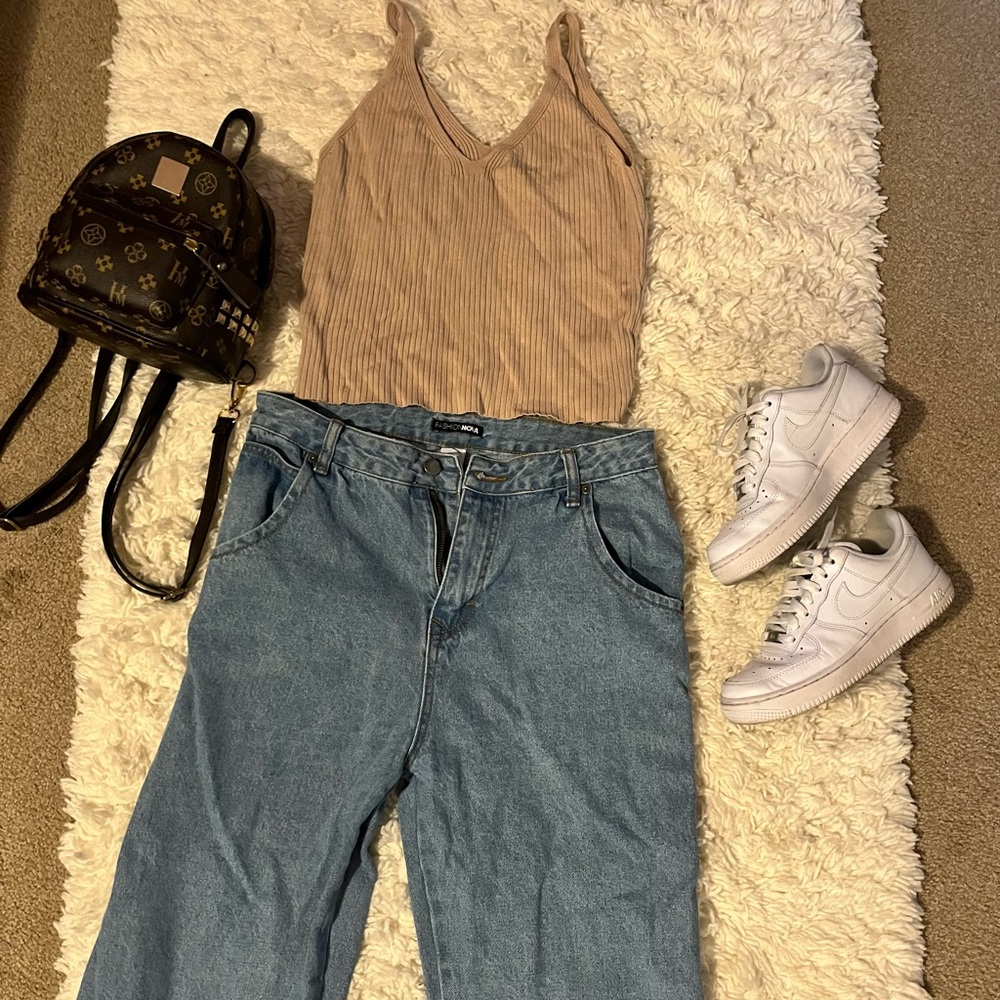 H&M Tan ribbed tank top
